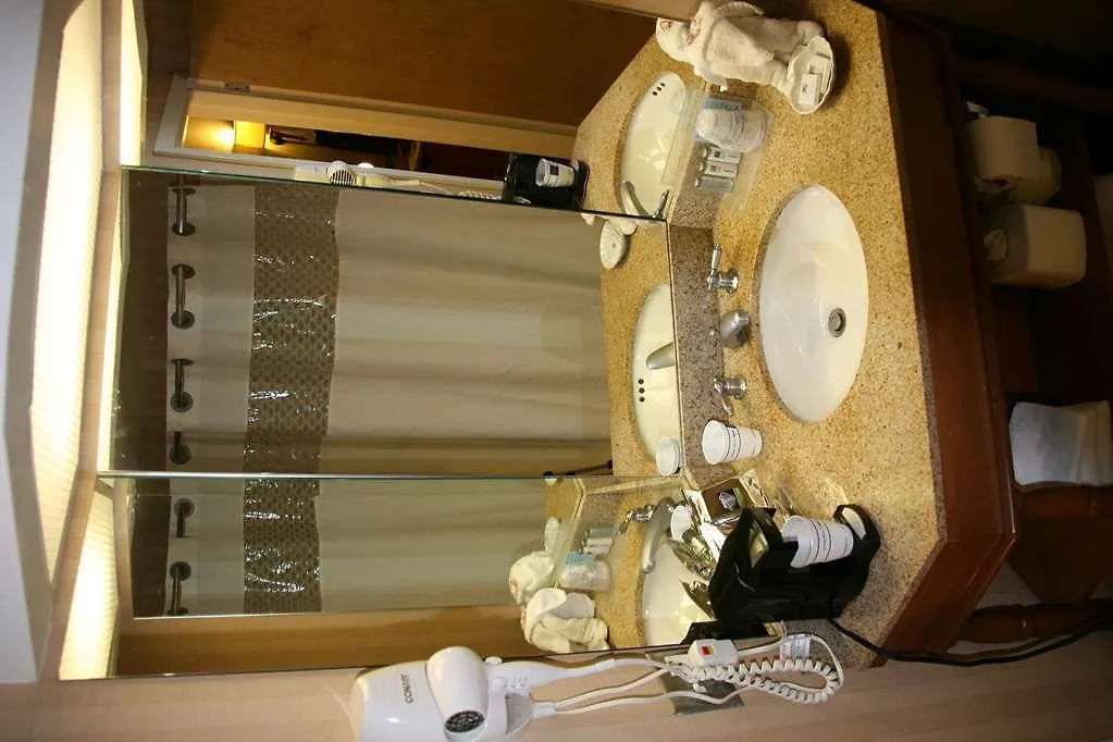 *** Hotel Hampton Inn Louisville Airport Fair/Expo Center United States